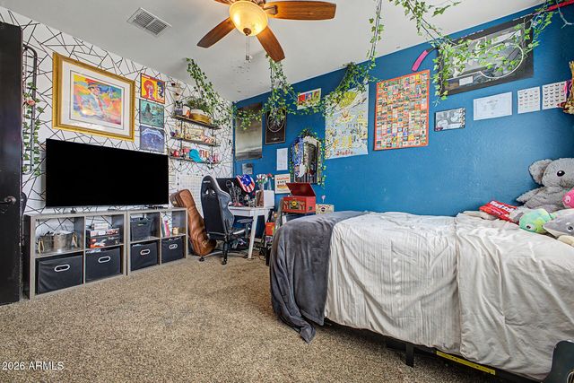 2528 E TOMAHAWK Court, Gilbert, AZ 85298
