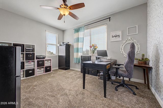 2528 E TOMAHAWK Court, Gilbert, AZ 85298