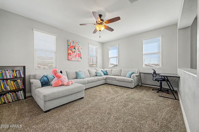 2528 E TOMAHAWK Court, Gilbert, AZ 85298