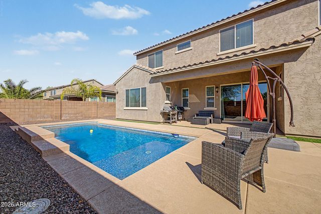 2528 E TOMAHAWK Court, Gilbert, AZ 85298