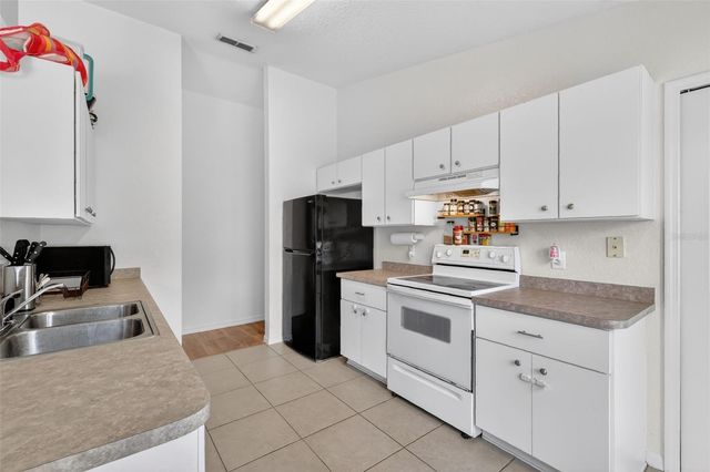5 HEMLOCK RADIAL LANE, Ocala, FL 34472