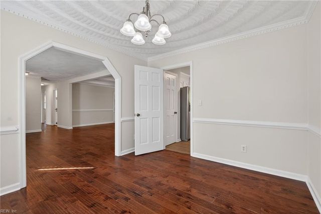 2432 Lakewood LN, Chesapeake, VA 23321