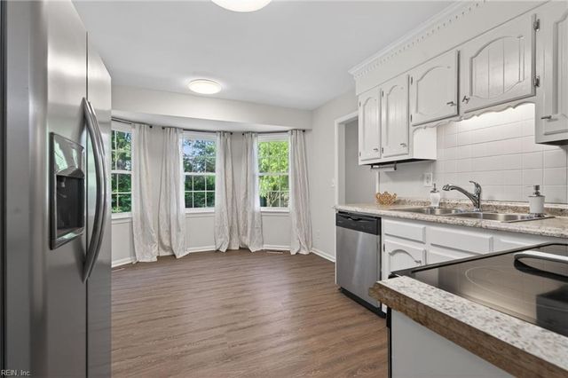 2432 Lakewood LN, Chesapeake, VA 23321