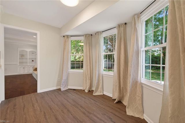 2432 Lakewood LN, Chesapeake, VA 23321