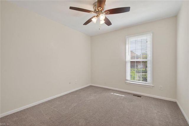 2432 Lakewood LN, Chesapeake, VA 23321