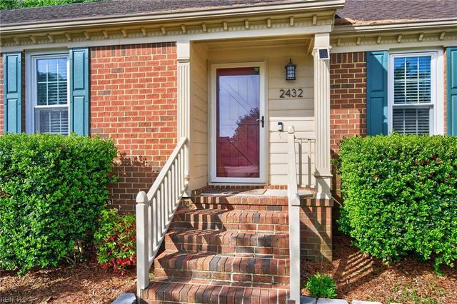 2432 Lakewood LN, Chesapeake, VA 23321