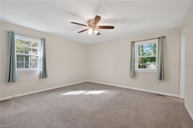 2432 Lakewood LN, Chesapeake, VA 23321