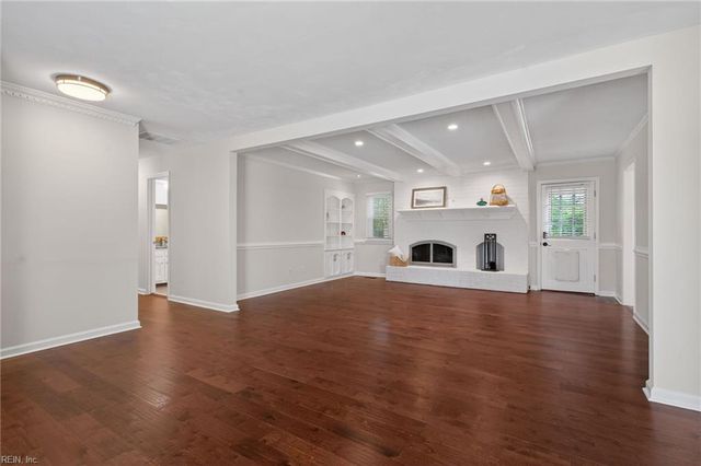 2432 Lakewood LN, Chesapeake, VA 23321