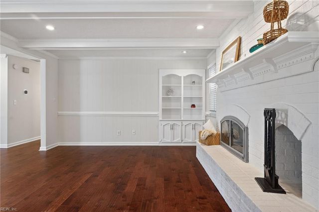 2432 Lakewood LN, Chesapeake, VA 23321