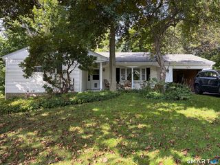 703 Laurel Grove Road, Middletown, CT 06457