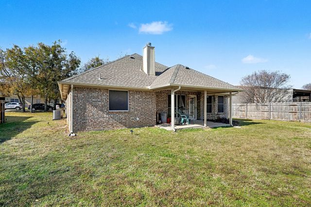 212 Turner Street, Roanoke, TX 76262