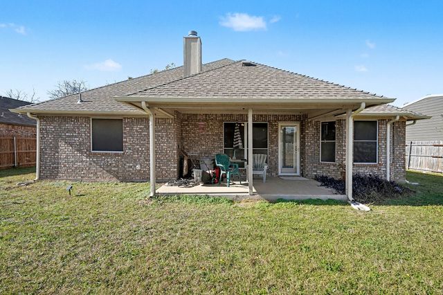 212 Turner Street, Roanoke, TX 76262