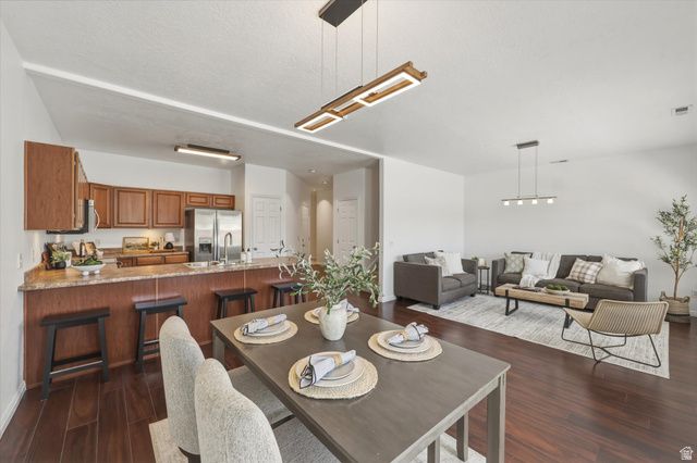 775 W CLUB OAKS DR, Sandy, UT 84070