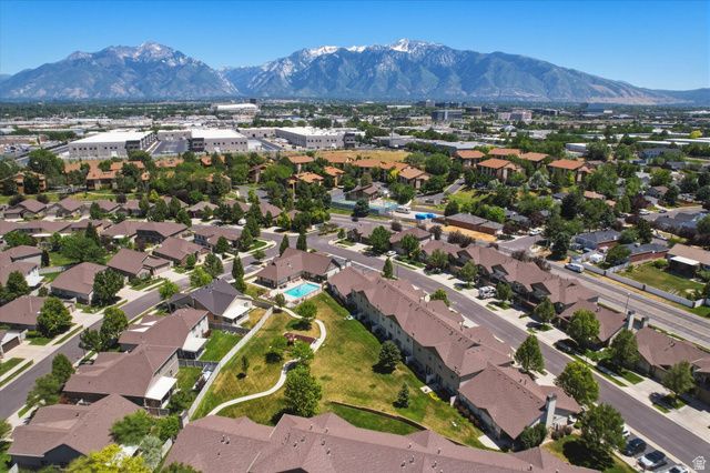 775 W CLUB OAKS DR, Sandy, UT 84070
