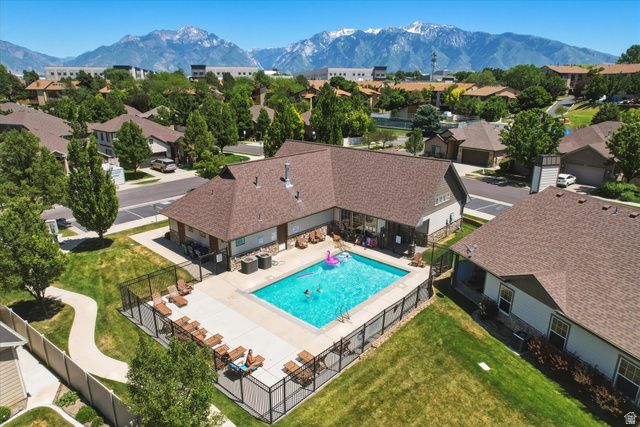 775 W CLUB OAKS DR, Sandy, UT 84070