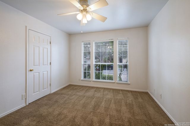 5016 Crestwood Hill, San Antonio, TX 78244