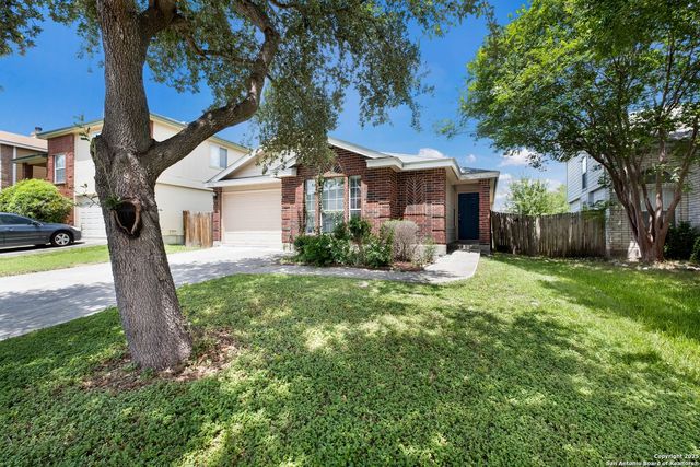 5016 Crestwood Hill, San Antonio, TX 78244
