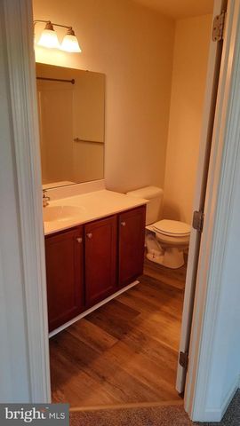 815 SCHOONER LN, Mechanicsburg, PA 17050