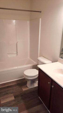 815 SCHOONER LN, Mechanicsburg, PA 17050