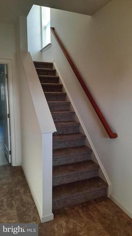 815 SCHOONER LN, Mechanicsburg, PA 17050