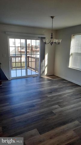 815 SCHOONER LN, Mechanicsburg, PA 17050