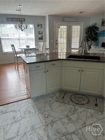 127 Druid Circle, Savannah, GA 31410