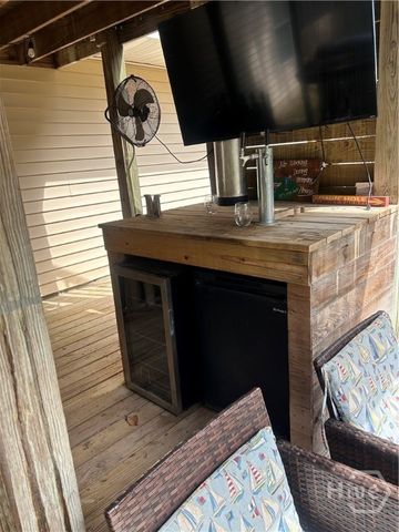 127 Druid Circle, Savannah, GA 31410