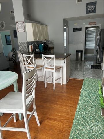 127 Druid Circle, Savannah, GA 31410