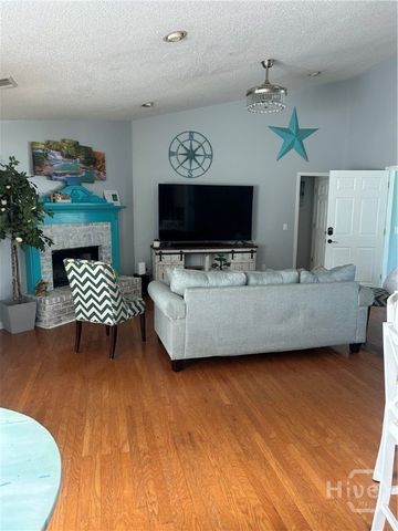 127 Druid Circle, Savannah, GA 31410