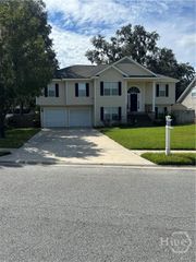 127 Druid Circle, Savannah, GA 31410