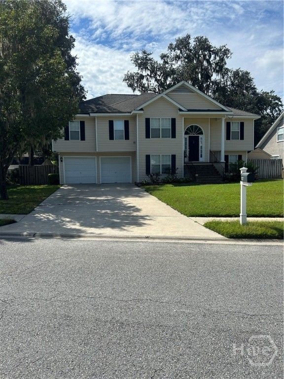 127 Druid Circle, Savannah, GA 31410
