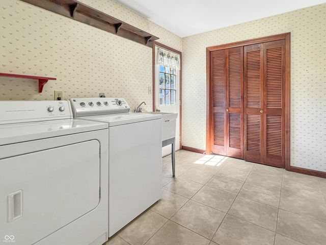 3609 31st Street, Columbus, IN 47203
