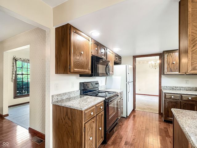 3609 31st Street, Columbus, IN 47203