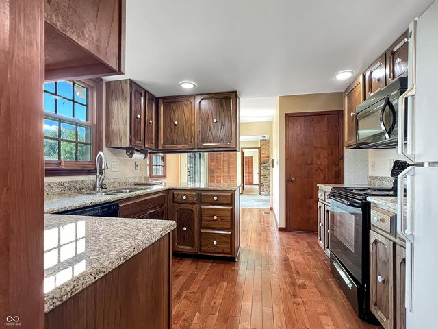3609 31st Street, Columbus, IN 47203