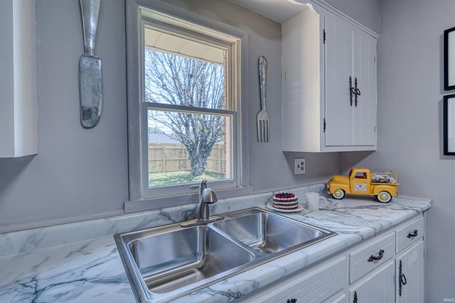 430 Fuquay Road, Evansville, IN 47715