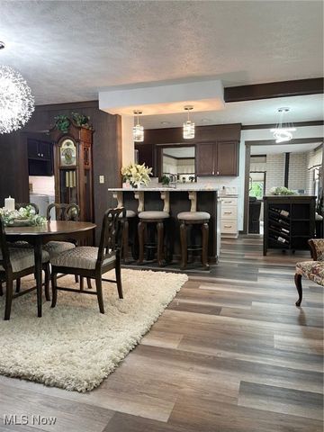 411 E Mohawk Drive, Malvern, OH 44644