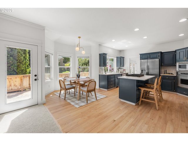 13563 Sw CLEARVIEW Pl, Portland, OR 97223
