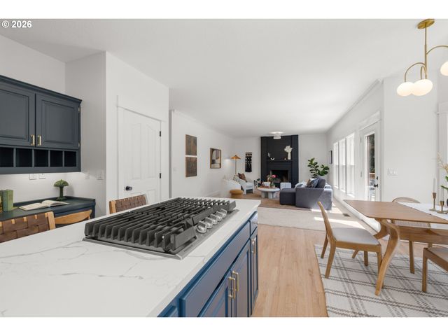 13563 Sw CLEARVIEW Pl, Portland, OR 97223