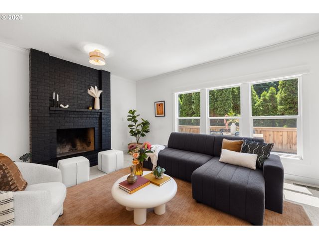 13563 Sw CLEARVIEW Pl, Portland, OR 97223