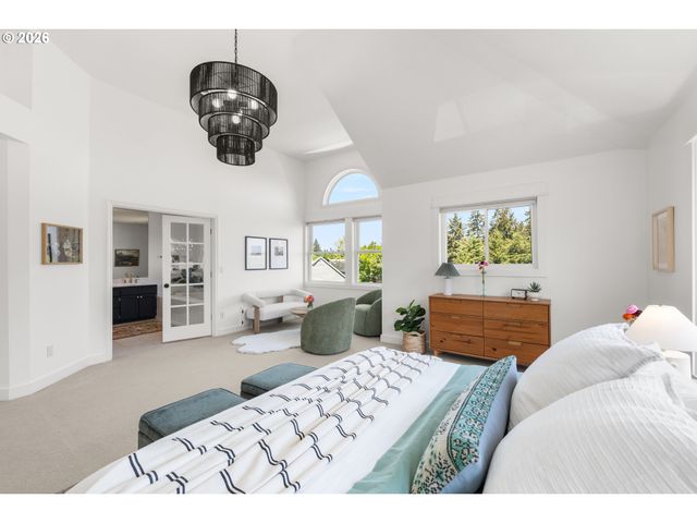 13563 Sw CLEARVIEW Pl, Portland, OR 97223