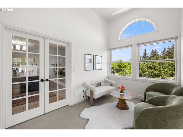 13563 Sw CLEARVIEW Pl, Portland, OR 97223