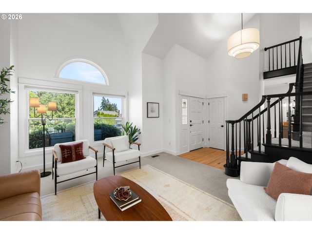 13563 Sw CLEARVIEW Pl, Portland, OR 97223