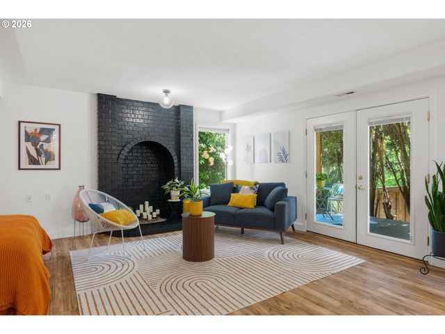 13563 Sw CLEARVIEW Pl, Portland, OR 97223