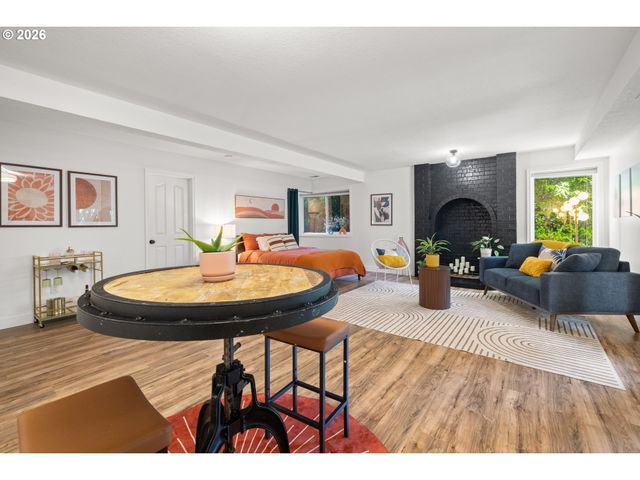 13563 Sw CLEARVIEW Pl, Portland, OR 97223