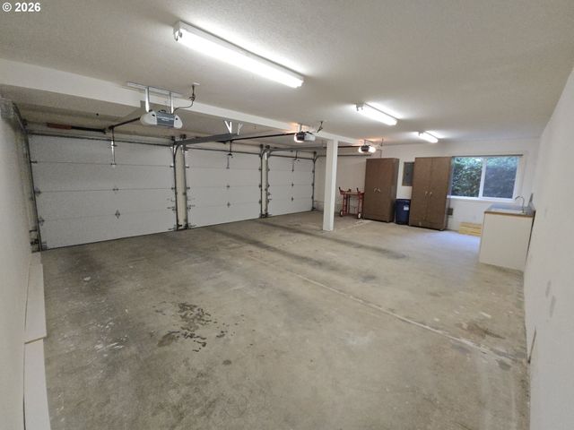 13563 Sw CLEARVIEW Pl, Portland, OR 97223
