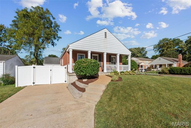 2301 Hilton Avenue, Brentwood, MO 63144