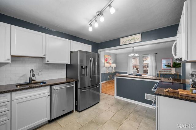 2301 Hilton Avenue, Brentwood, MO 63144