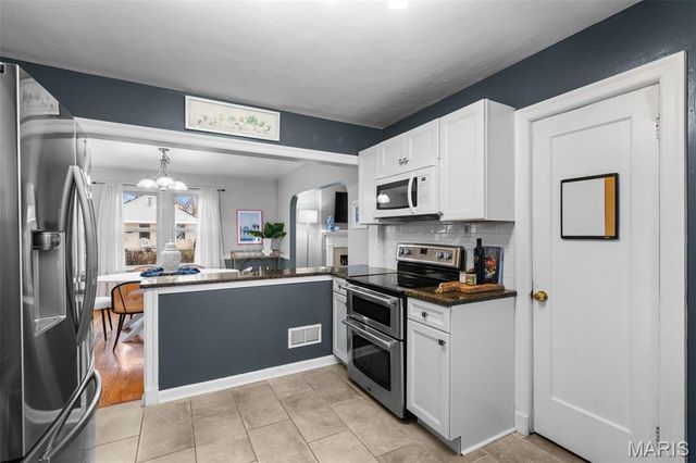 2301 Hilton Avenue, Brentwood, MO 63144