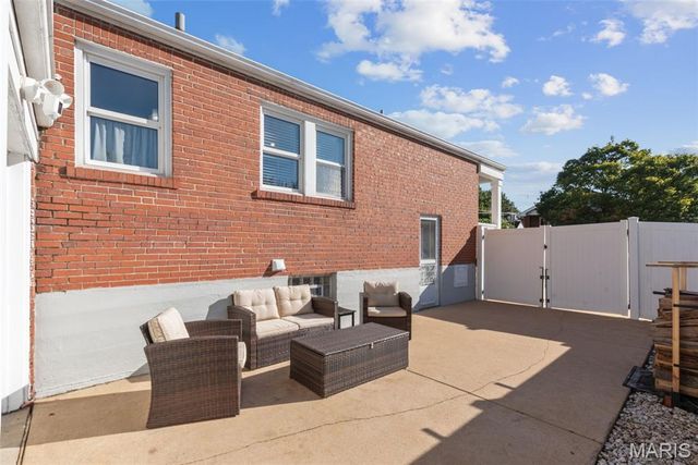 2301 Hilton Avenue, Brentwood, MO 63144