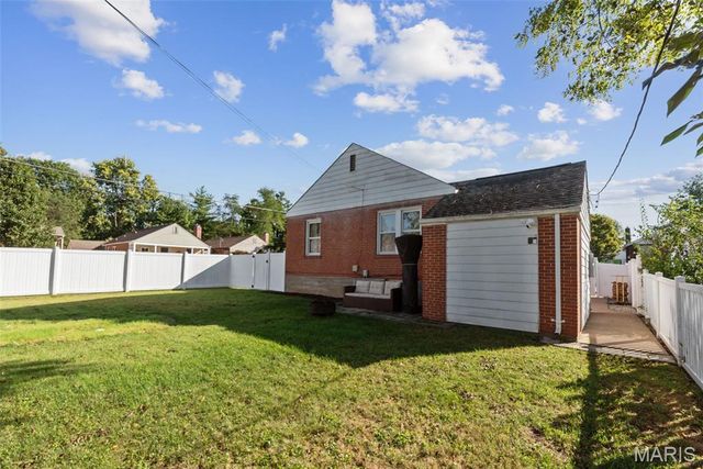 2301 Hilton Avenue, Brentwood, MO 63144